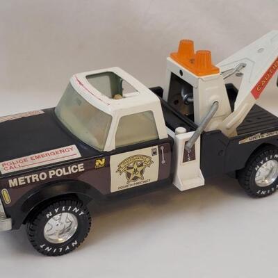 Nylint Metro Police Traffic Patrol Metal Tow Truck