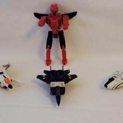 (5)Vintahe Transformers 1-Blue Leader 1-Fighter +
1-Super GoBots Spay-C Robot NASA Space Shuttle
1-Slingshot Superion, 
1-G1 Pretender...