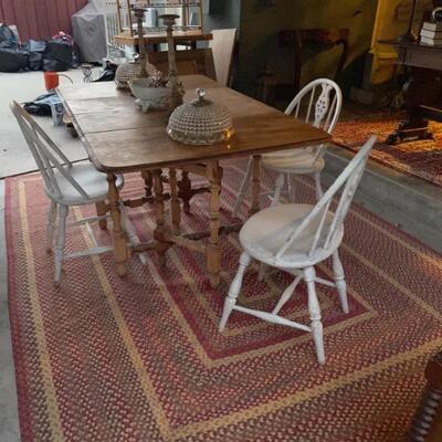 GATE LEG ANTIQUE TABLE, VINTAGE WINDSOR CHAIRS & AN AMAZING ANTIQUE RUG!