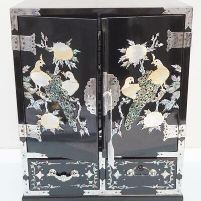 LARGE BLACK LACQUER INLAID JEWELRY BOX