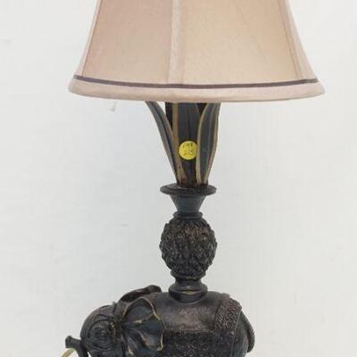 ELEPHANT PINEAPPLE TABLE LAMP