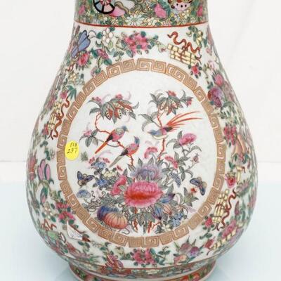LARGE CHINESE PORCELAIN ROSE CANTON VASE