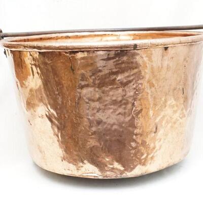 LARGE COPPER CAULDRON WROUGHT IRON HANDLE