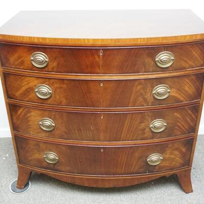 ANTIQUE MAHOGANY BOW FRONT CHEST