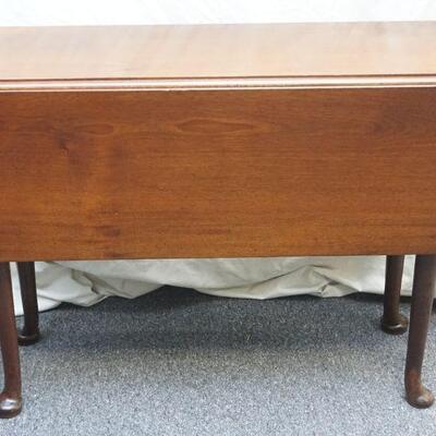 ANTIQUE QUEEN ANNE DROP LEAF TABLE