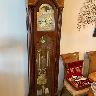 Sligh Sidney Cherry Grandfather Clock/ Chimes/ Brass Pendulum 