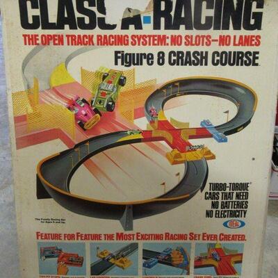 VINTAGE 1972 IDEAL CLASS A RACING SET