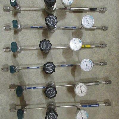 APTECH HIGH PURITY GAS STICK REGULATOR, FILTER, GAUGE AND ASSEMBLY APPLIED MATERIALS AMAT SEMICONDUCTOR PARTS