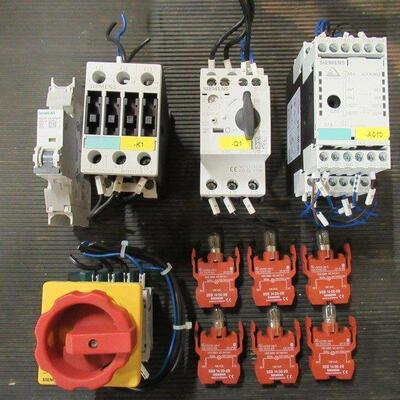 ASSORTED SIEMENS PLC PARTS