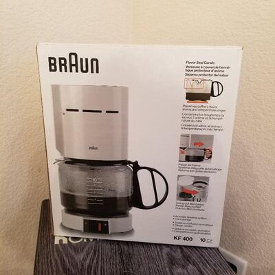 Braun Coffee Maker ~ Gently used, New carafe 