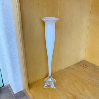 WILLSEA O'BRIEN Hand Blown Glass Vase SIGNED