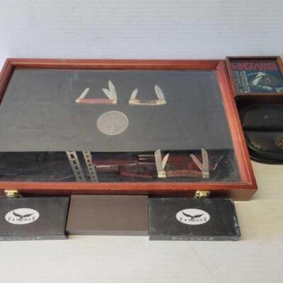 #3952 â€¢ Knife Collector Set And Display Case
