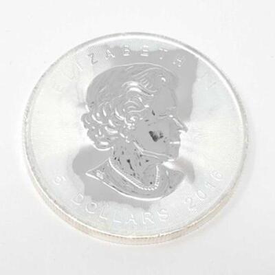 #768 • 1 oz 2016 Canadian Maple Leaf .9999 Pure Silver Coin