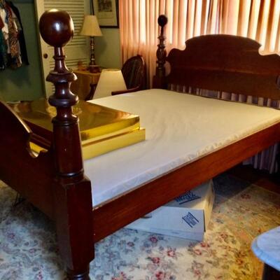 Beautiful antique cannon ball bed, lots of storage space underneath . Full size bed, has box spring, no mattress. Comes apart for easy...