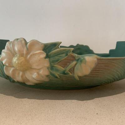 Vintage Roseville Pottery Peony Green Console Bowl
Circa 1942
Roseville Pottery Pattern #432-12
Oblong, 13in Long
