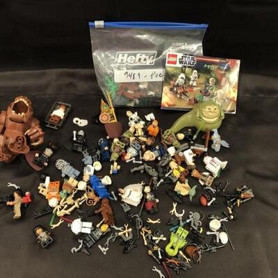 Lego Star Wars #9489 + Extra Actions Figures &
Accessories that come from other Star Wars Lego Sets in this auction