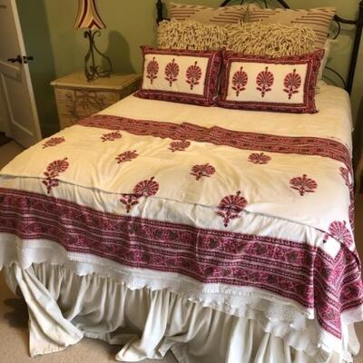 Queen Size Dark Metal Bed, Includes Bedding