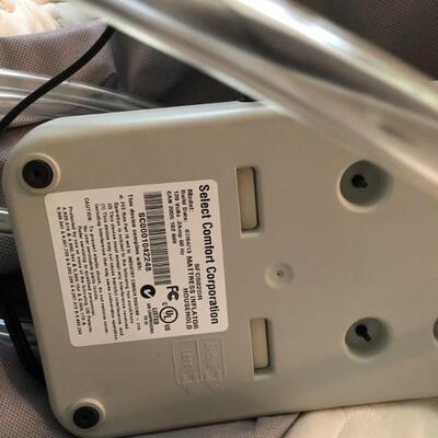 select comfort king mattress, remotes, base, filling machine