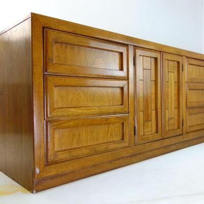 DIXIE Dresser