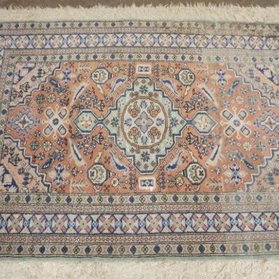 1084	SMALL SIZE PERSIAN THROW RUG, 3 FT 7 1/2 IN X 5 FT 2 IN
