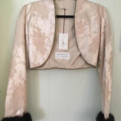 Designer gown created by Sondra Falk, XS SZ4