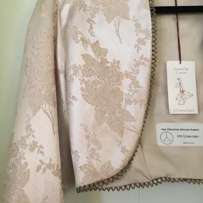 Designer gown created by Sondra Falk, XS SZ4