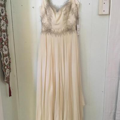 Designer gown created by Sondra Falk, XS SZ4