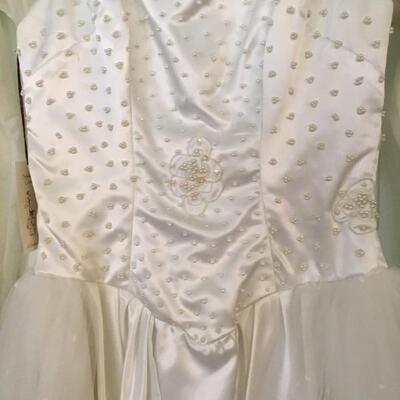 Designer gown created by Sondra Falk, XS SZ4
