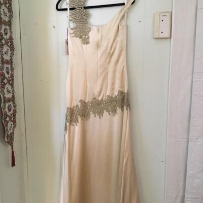 Designer gown created by Sondra Falk, XS SZ4