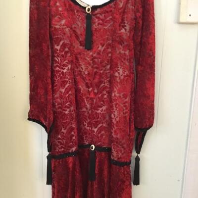 Designer gown created by Sondra Falk, XS SZ4