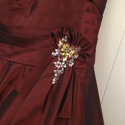 Designer gown created by Sondra Falk, XS SZ4