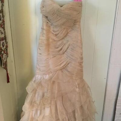 Designer gown created by Sondra Falk, XS SZ4