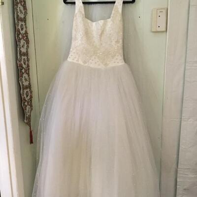 Designer gown created by Sondra Falk, XS SZ4