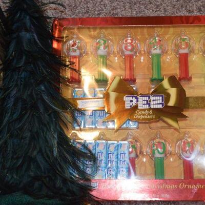 Christmas Pez dispenser set