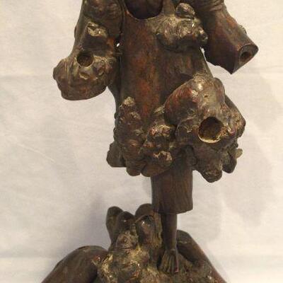 Root carving figure
