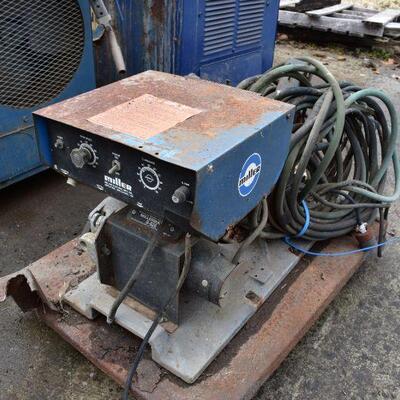 Miller CP 300 Welder DC