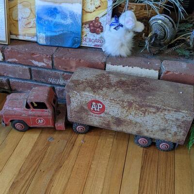 Vintage A & P tractor trailer over 2 feet long