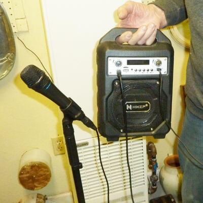 Wireless Karaoke with mic