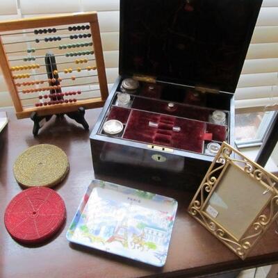 VINTAGE ABACUS, 19TH CENTURY LADIES DRESSER SET