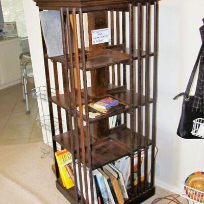 1900s ARTS & CRAFTS MISSION STYLE REVOLVING BOOKCASE BY DANNER