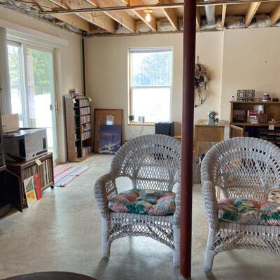 2 more wicker chairs