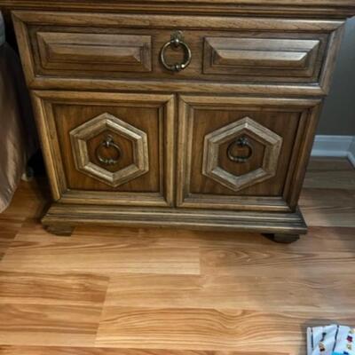 Night stand