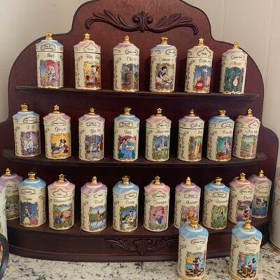 Lennox Disney 24 pcs. Spice set with wood display rack 