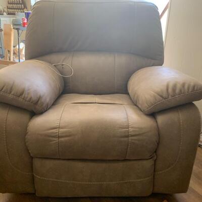 New Leather Mechanical recliner 