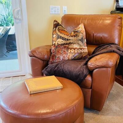 Leather recliner by Arizona leather and caramel