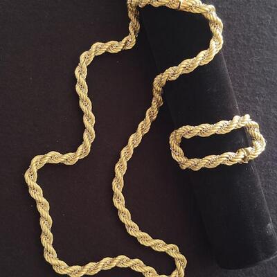  14k y/g 10mm 31â€ hollow rope chain necklace w/2mm 14k w/g cable (96.58 grams); 
14k y/g 7.75â€ hollow rope chain bracelet w/2mm 14k...