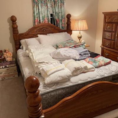 Queen Adjustable Mattress Set!