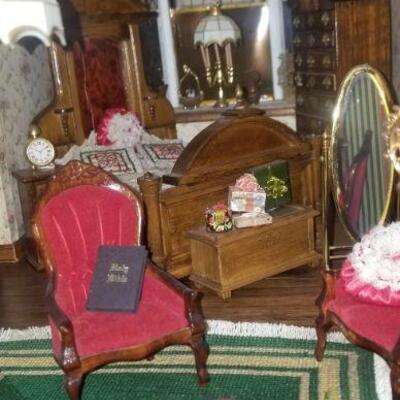 doll.house furniture