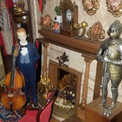 doll.house furniture
