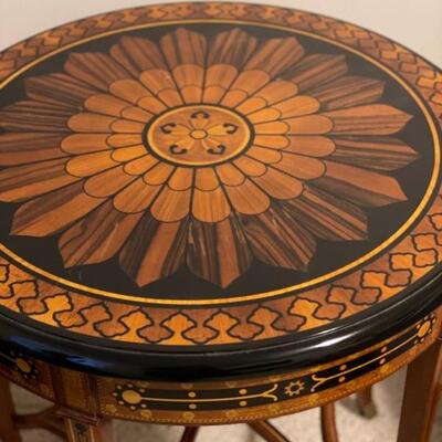 GORGEOUS INLAID WOOD WIDDICOMB TABLE